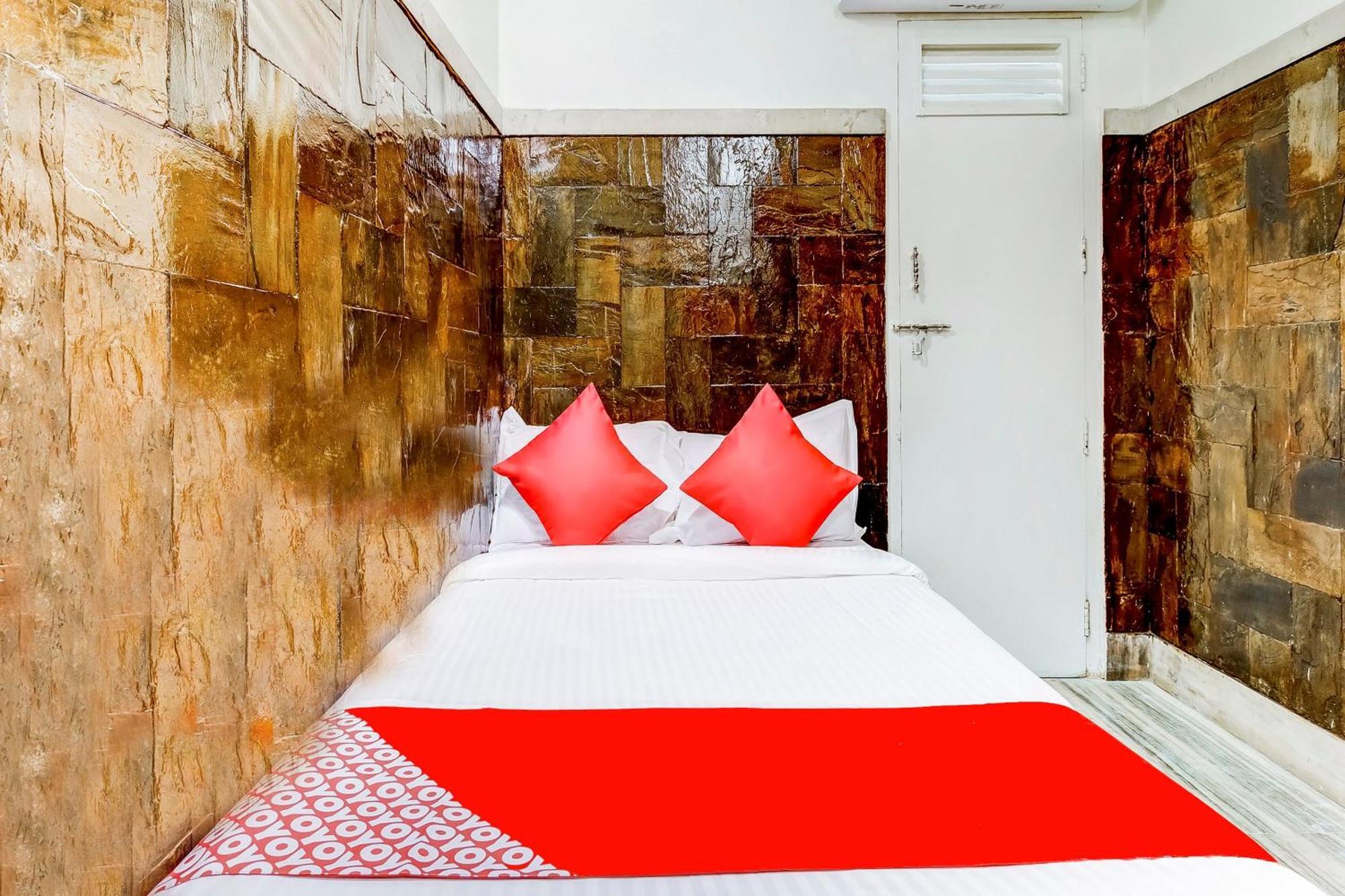 מומביי Super Oyo Hotel Dreamland מראה חיצוני תמונה